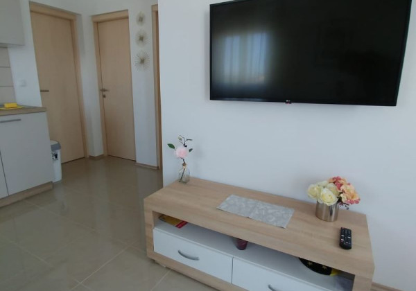 Na predaj dom 3x apartmán len 100m od mora - Chorvátsko -Privlaka