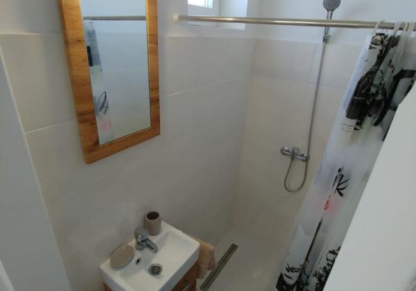 Na predaj dom 3x apartmán len 100m od mora - Chorvátsko -Privlaka