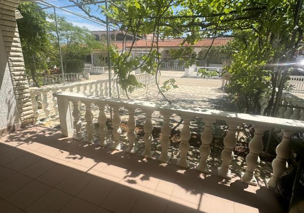 Chorvátsko - Exkluzívne na predaj domček len 100m od mora jedinečná ivestícia