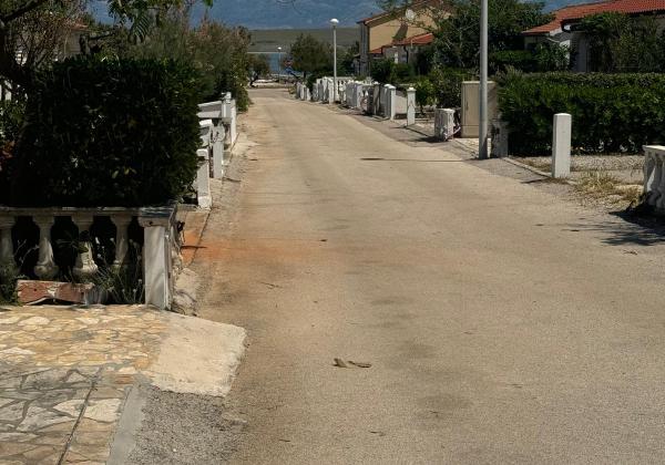 Chorvátsko - Exkluzívne na predaj domček len 100m od mora jedinečná ivestícia