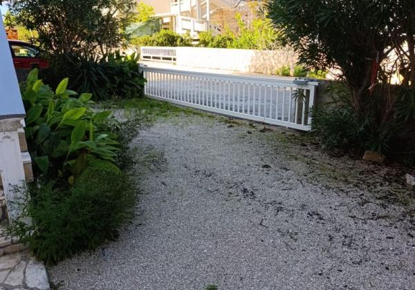 Chorvátsko - Na predaj dom 2x apartmán výhodná investícia