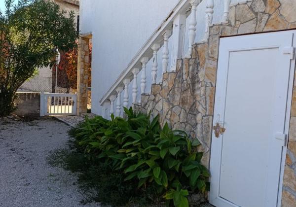 Chorvátsko - Na predaj dom 2x apartmán výhodná investícia