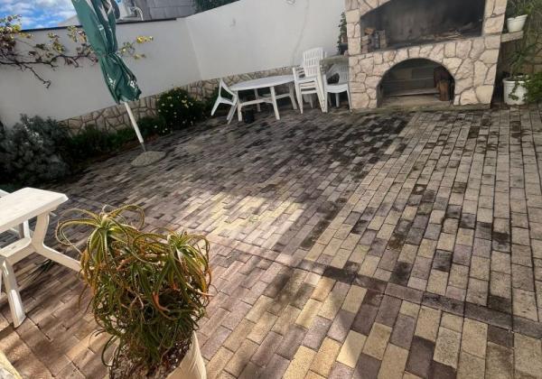 Chorvátsko- Apartmán blízko mora výhodná investícia