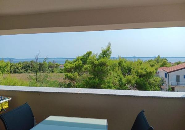 Chorvátsko - Trojizbový apartmán s bazénom a výhľadom na more