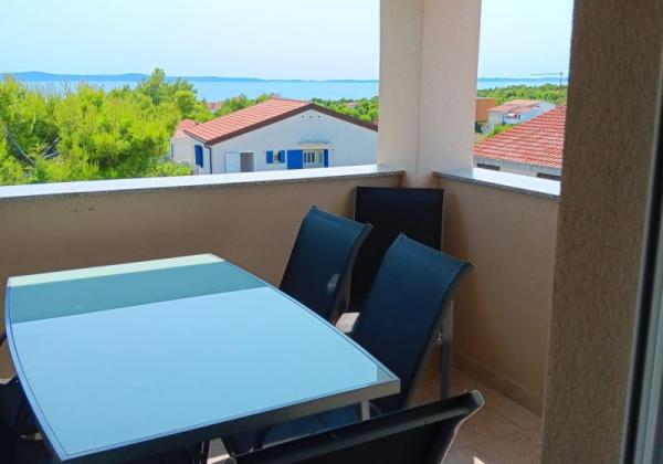 Chorvátsko - Trojizbový apartmán s bazénom a výhľadom na more