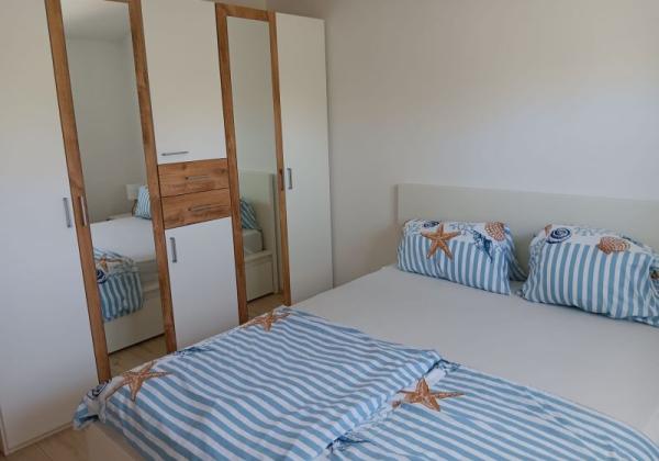 Chorvátsko - Trojizbový apartmán s bazénom a výhľadom na more