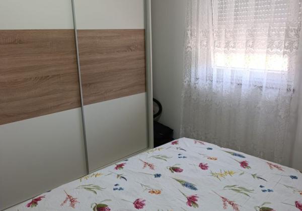 Chorvátsko - Trojizbový apartmán s bazénom a výhľadom na more