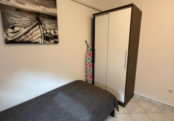 Chorvátsko - Apartmán s dvorom len 300m od mora na ostrove Vir