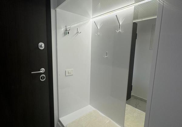 Chorvátsko - Zariadená novostavba so záhradou len 90m od pláže v Privlake