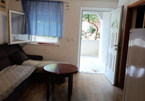 Chorvátsko na predaj: Apartmán  len 200 m od mora na ostrove Vir