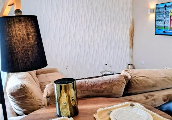 CHORVÁTSKO, OSTROV VIR  NA PREDAJ ŠTÝLOVÝ APARTMÁN S VÝHĽADOM NA MORE