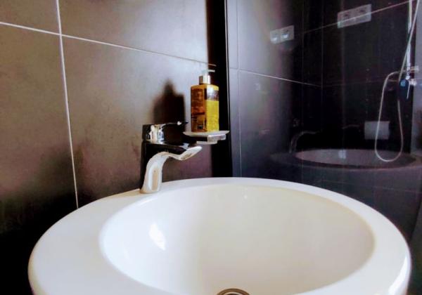 CHORVÁTSKO, OSTROV VIR  NA PREDAJ ŠTÝLOVÝ APARTMÁN S VÝHĽADOM NA MORE