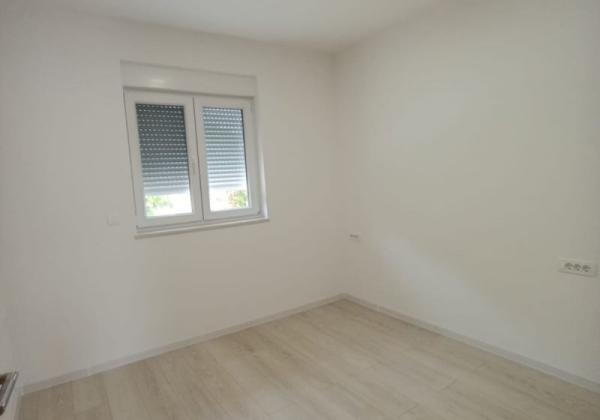 Chorvátsko Novostavba rodinného domu so záhradou na ostrove Vir