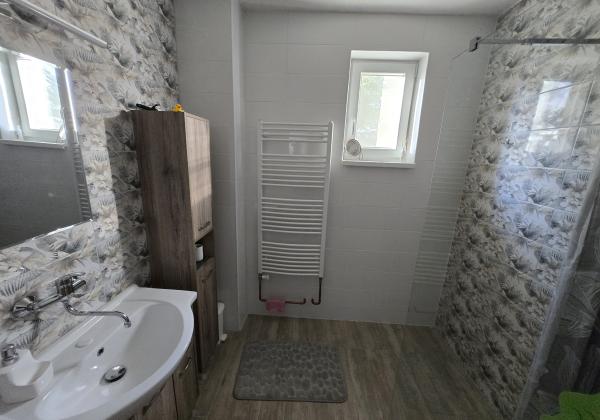 Rodinný dom PO REKONŠTRUKCII - VÝBORNÁ CENA - BREZNO