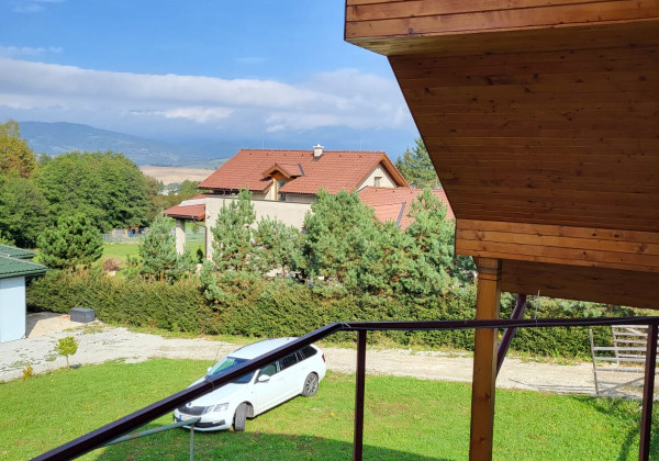 Rodinný dom na predaj skolaudovaný v roku 2007, Poľná ulica - Brezno