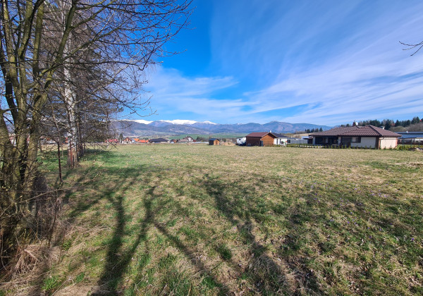 Pozemok v Brezne - Rovne ideálny pozemok pre Váš vysnený dom