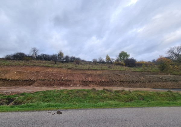 STAVEBNÉ PARCELY na výstavbu rodinných domov, LOPEJ