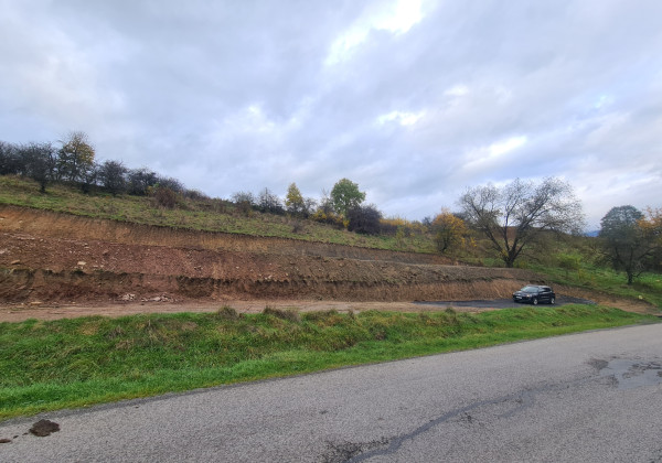 STAVEBNÉ PARCELY na výstavbu rodinných domov, LOPEJ