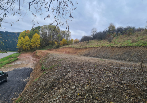STAVEBNÉ PARCELY na výstavbu rodinných domov, LOPEJ