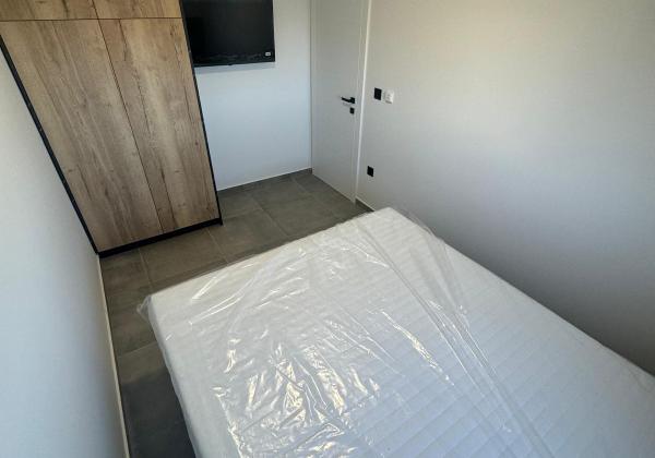 Chorvátsko - Kompletne zariadená novostavba len 50m od mora v Privlake