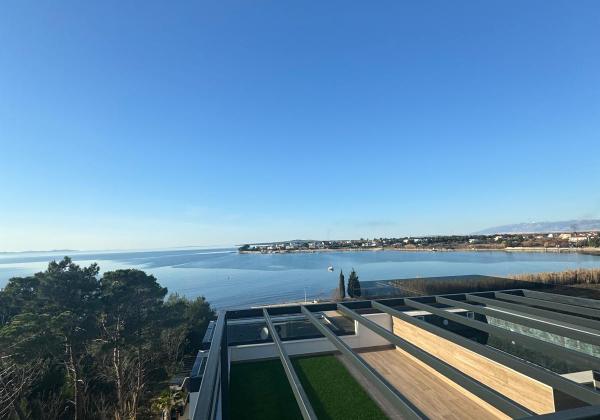 Chorvátsko - Kompletne zariadená novostavba len 50m od mora v Privlake