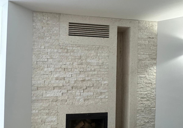 Chorvátsko! Len u Nás v ponuke KAMENNÝ DOM S BAZÉNOM LEN 300M OD MORA – PRIVLAKA