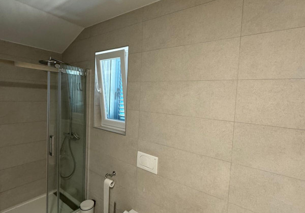 Chorvátsko! Len u Nás v ponuke KAMENNÝ DOM S BAZÉNOM LEN 300M OD MORA – PRIVLAKA