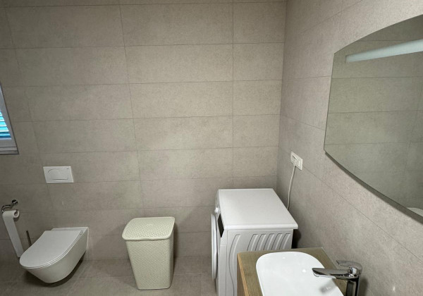 Chorvátsko! Len u Nás v ponuke KAMENNÝ DOM S BAZÉNOM LEN 300M OD MORA – PRIVLAKA