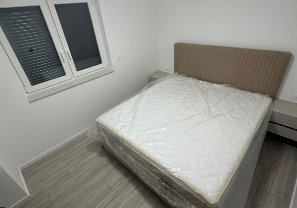 Chorvátsko - Novostavba zariadeného domu s výhľadom na more a bazénom v Privlake