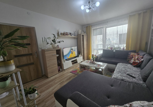 Exkluzívny 3-izbový byt s južnou loggiou v srdci Brezna