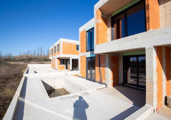 Chorvátsko, Privlaka -Len u nás v ponuke na predaj dom s bazénom-novostavba,200 m od mora