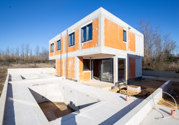 Chorvátsko, Privlaka -Len u nás v ponuke na predaj dom s bazénom-novostavba,200 m od mora