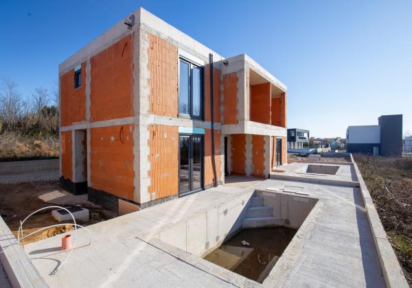 Chorvátsko, Privlaka -Len u nás v ponuke na predaj dom s bazénom-novostavba,200 m od mora