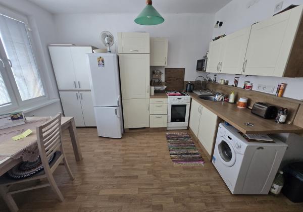 Prenájom - 1 izbový byt v centre Brezna, ČSA