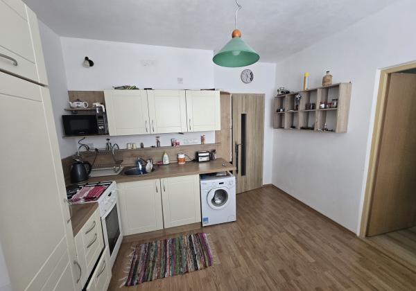 Prenájom - 1 izbový byt v centre Brezna, ČSA