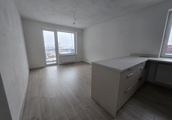 SLNEČNÝ 3-IZBOVÝ BYT V NOVOSTAVBE S PRÉMIOVOU KUCHYŇOU A PARKOVANÍM