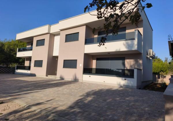 Chorvátsko, ostrov VIR- na predaj novostavba apartmánu v blízkosti mora