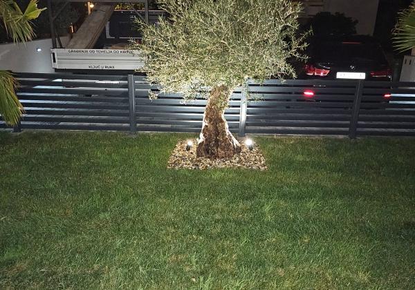 Chorvátsko - Apartmán 3x spálňa so záhradou a zariadením. V ponuke len u Nás