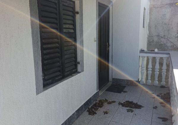 Chorvátsko - Na predaj dom 2x apartmán výhodná investícia