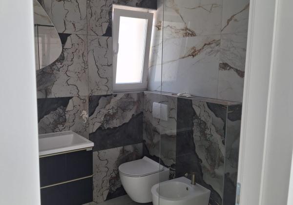 Chorvátsko : Nádherný dom s bazénom a panoramatickým výhľadom na more – Ostrov Vir!