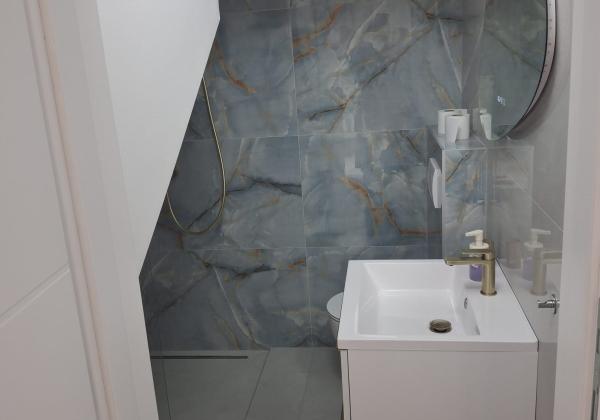 Chorvátsko : Nádherný dom s bazénom a panoramatickým výhľadom na more – Ostrov Vir!