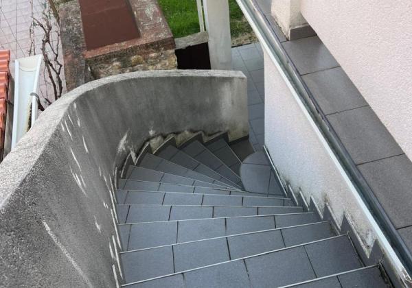 Chorvátsko - Dom 2x apartmán len 250m od mora s výhľadom na more