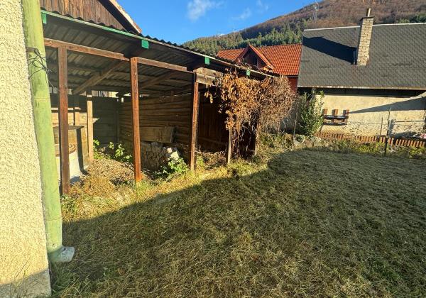 Na predaj dom - pozemok za výhodnú cenu v blízkosti Banskej Bystrice