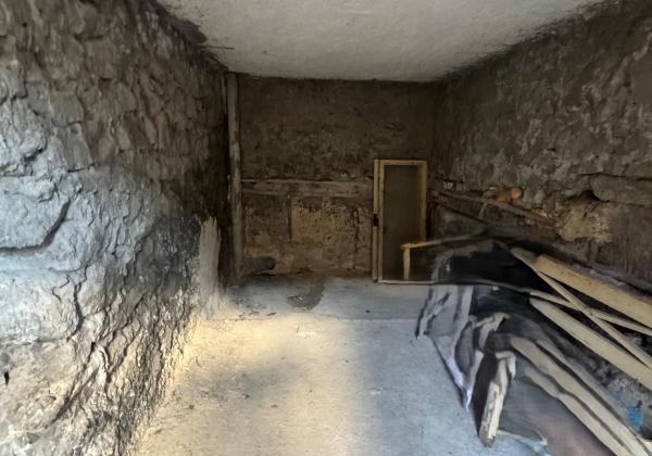 Na predaj dom - pozemok za výhodnú cenu v blízkosti Banskej Bystrice