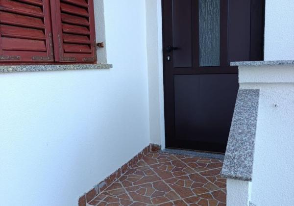 Chorvátsko- Na predaj dom 2x apartmán len 250m od mora