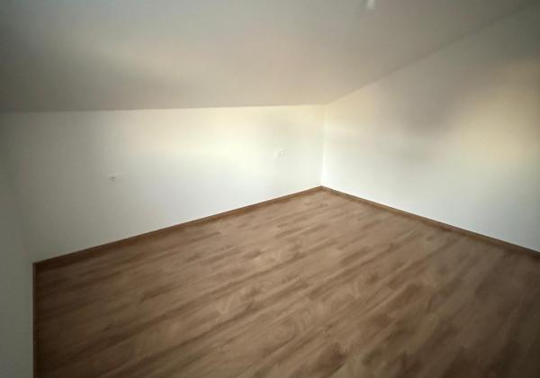 Chorvátsko , ostrov Vir - Na predaj podkrovný apartmán s výhľadom na more