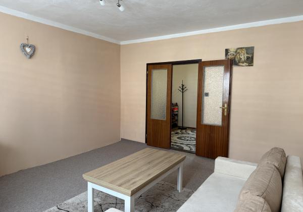 Pekný 3 izbový byt Závadka nad Hronom