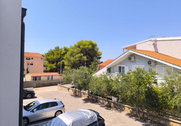 Chorvátsko - Novostavba 250m od mora a krásnej pláže