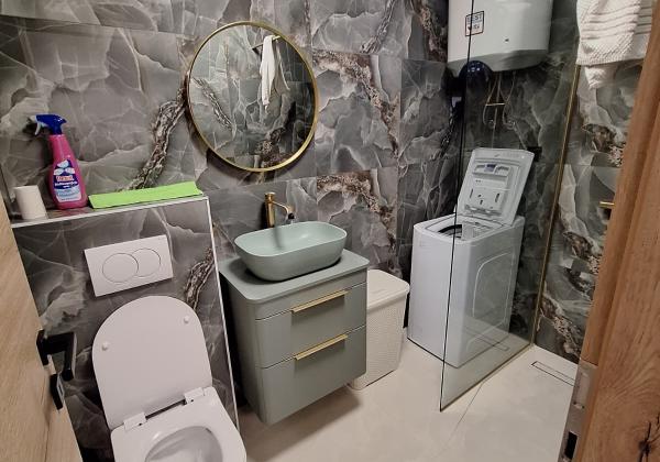 Chorvátsko, ostrov Vir - Na predaj novostavba zariadeného apartmánu so spoločným bazénom