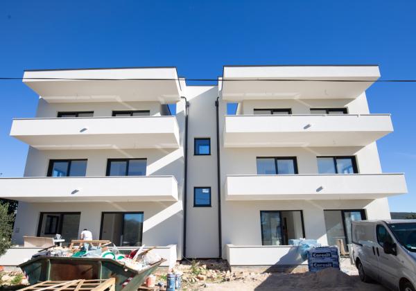 Chorvátsko - Sukošan Novostavba apartmánu len 250m od mora